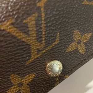 Louis Vuitton key holder monogram